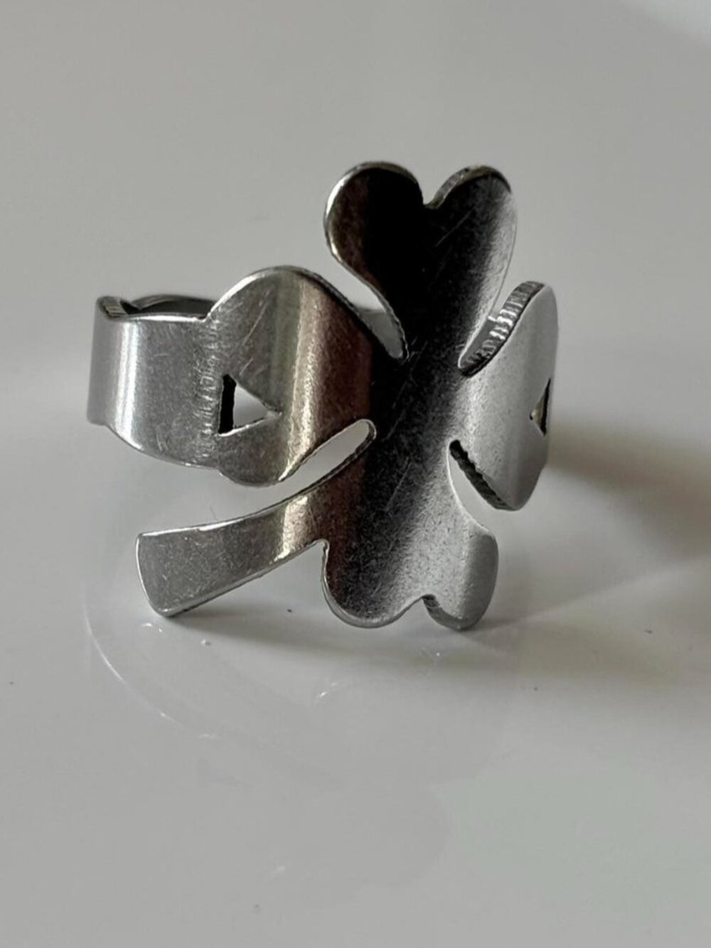 Stainless steel lucky clover ring